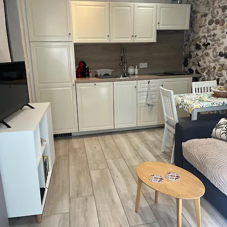 Vieil Antibes, Ravissant 2p Avec Petite Terrasse Апартаменты Антиб