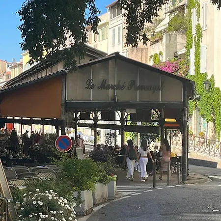 Vieil Antibes, Ravissant 2p Avec Petite Terrasse Антиб