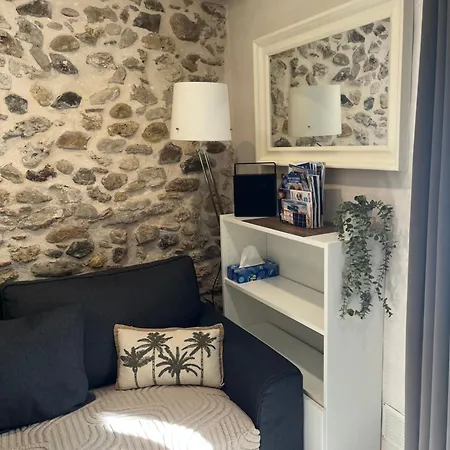 Vieil Antibes, Ravissant 2p Avec Petite Terrasse Apartment