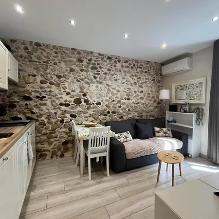 Apartment Vieil Antibes, Ravissant 2p Avec Petite Terrasse
