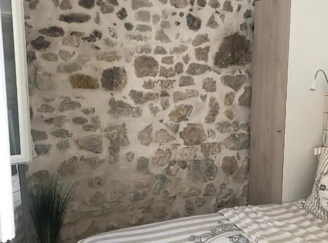 Appartement Vieil Antibes, Ravissant 2p Avec Petite Terrasse Antibes